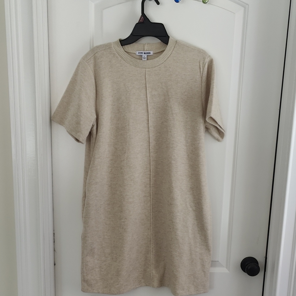 Steve Madden Beige Short Sleeve Knit Dress NWOT